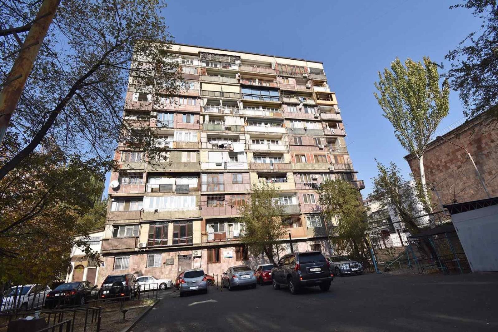Yeznik Koghbatsi - Amiryan Crossroads 1 Bedroom Comfy Apartment With Balcony Ko100 Erivan Exterior foto